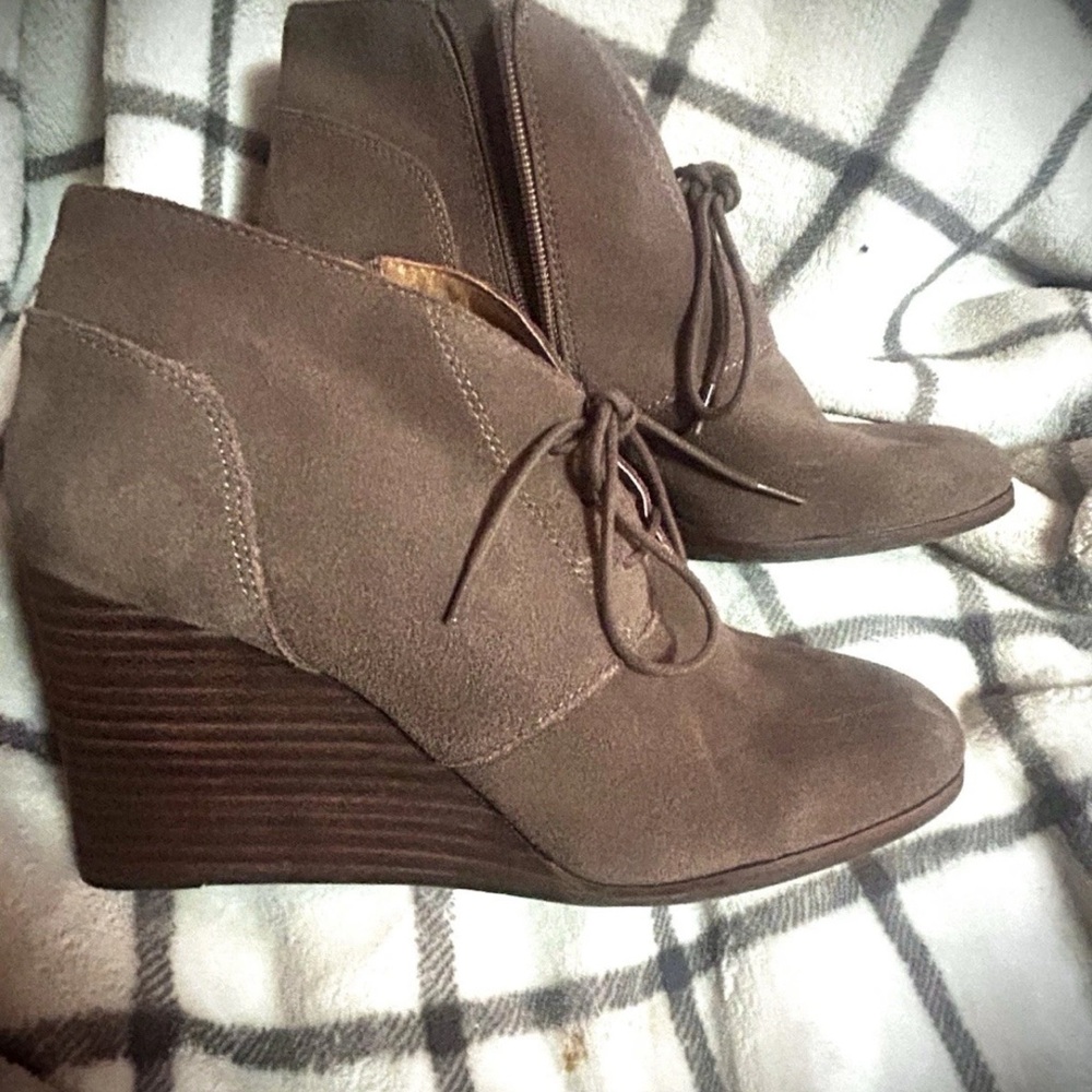 Lucky Brand Tan Suede Wedge Booties